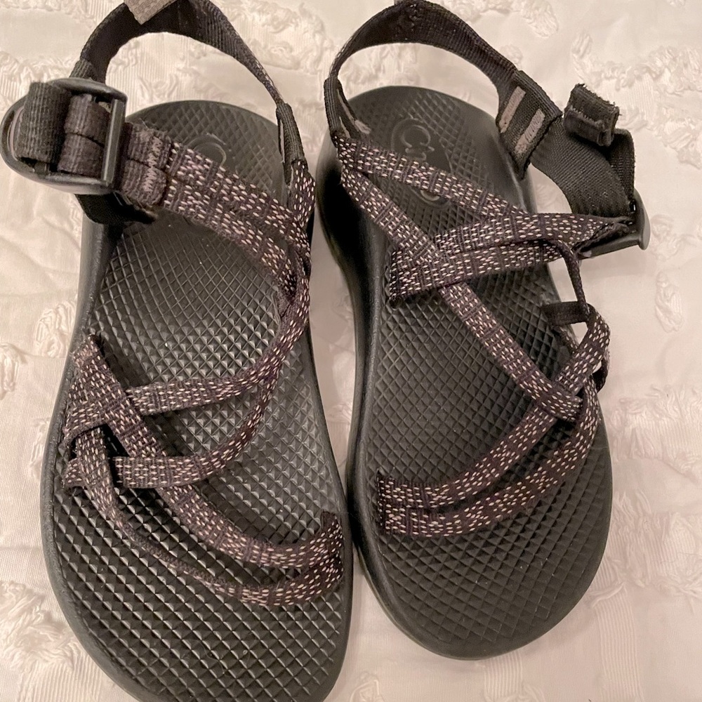 Gently worn Chacos in Youth/Kid Size 3